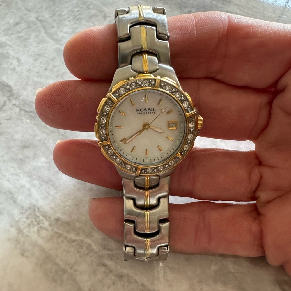 Fossil Watch - Picture 3 of 5